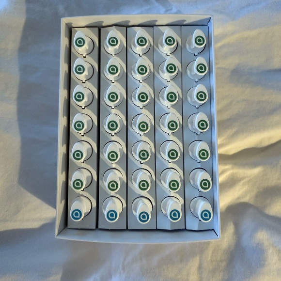 Droplette Retinol, Glycolic & Collagen Serum Capsules - Picture 7 of 10